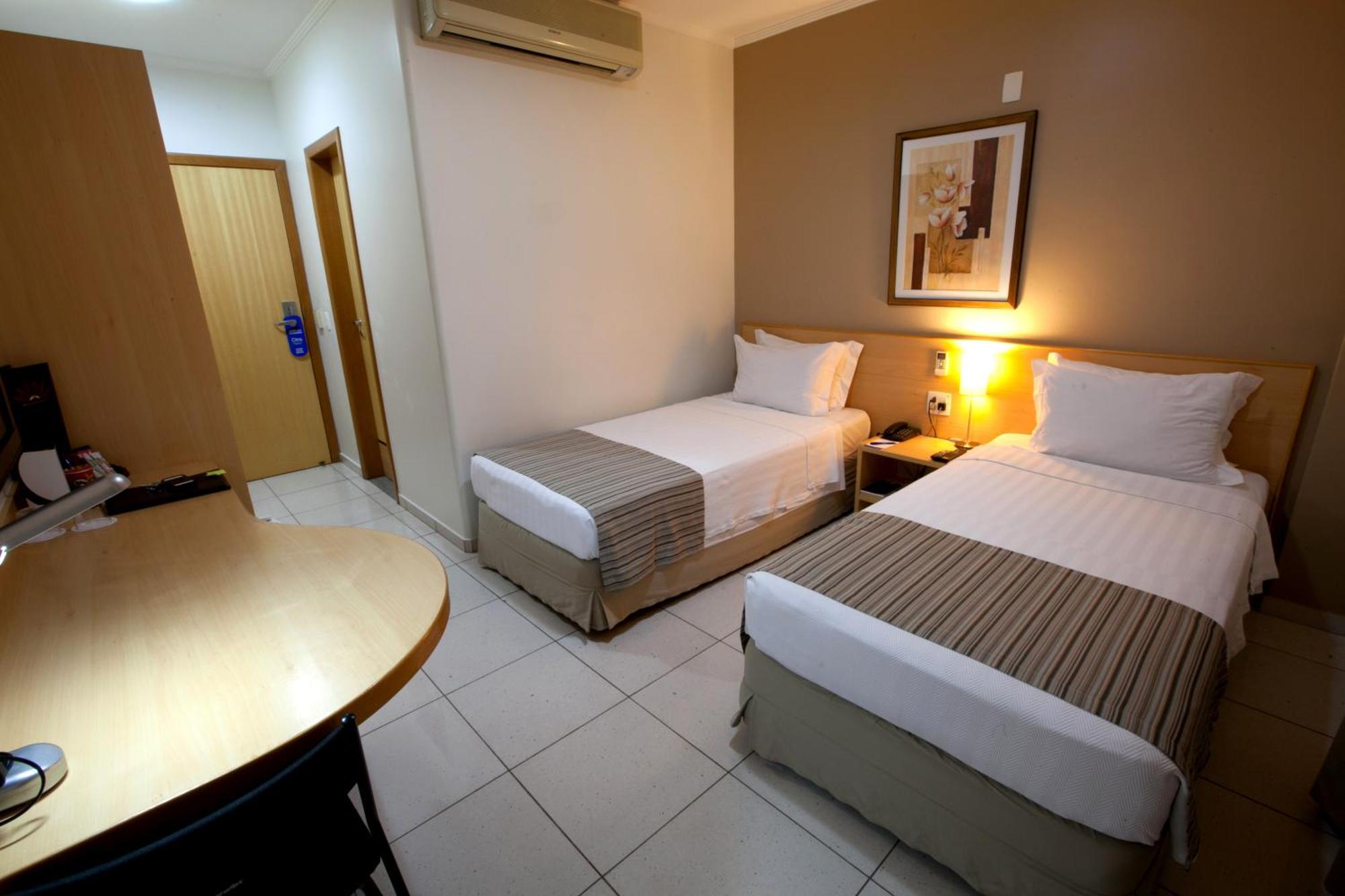 Oitis Hotel Goiânia Szoba fotó